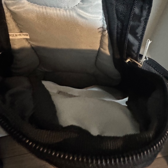 Victorinox Tear Drop Mono Sling - Picture 3 of 3